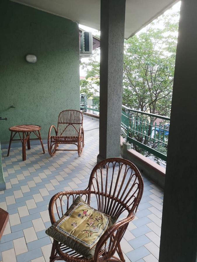 Assueli B&B Assemini Exteriör bild